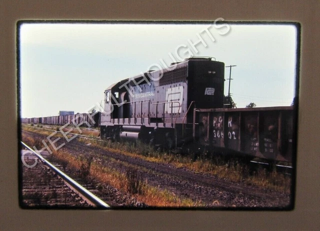 Original '71 Ektachrome Slide PC Penn Central 7732 GP38 action Crestline   35J42