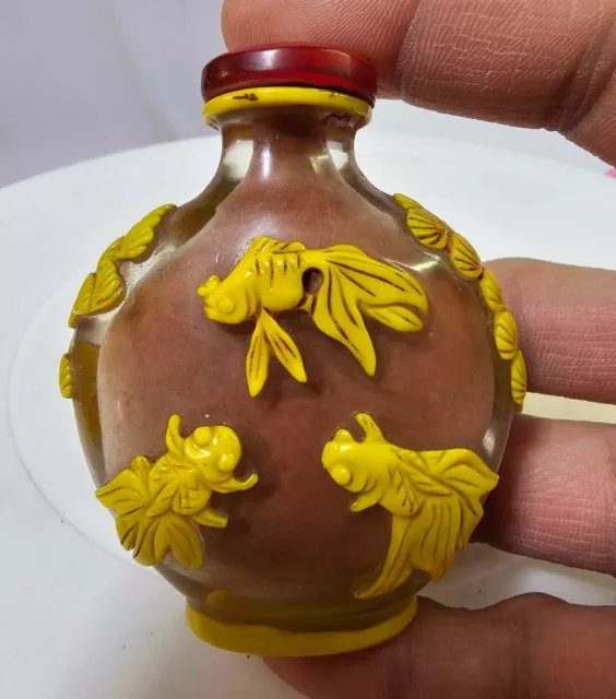 Antique vtg Glass Snuff Bottle w/ Yellow Fish Koi fish design- READ- B10