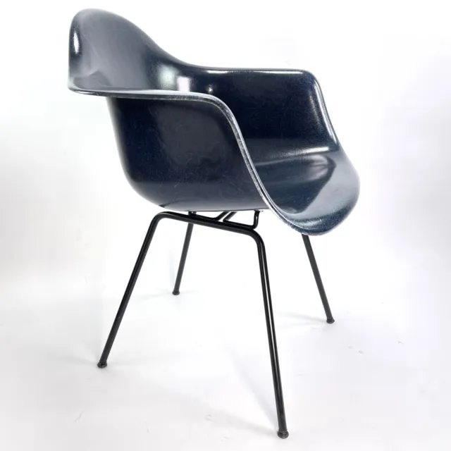 alter Charles Eames Modernica Los Angeles Armchair Sitz Fiberglas Stuhl Indigo