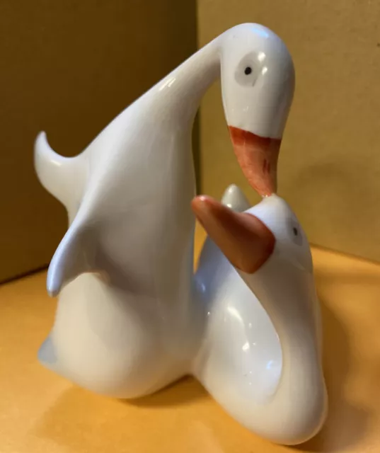 Vintage Hungarian Hollohaza Porcelain Deco Duck Pair Figurine