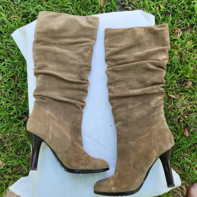 Sofft Boots Womens 8 M Taupe Suede Leather Tall Knee HIgh Riding Boots Heels