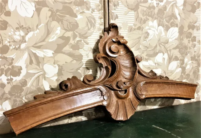 Scroll leaves Louis XV carving pediment - Antique french architectural salvage .