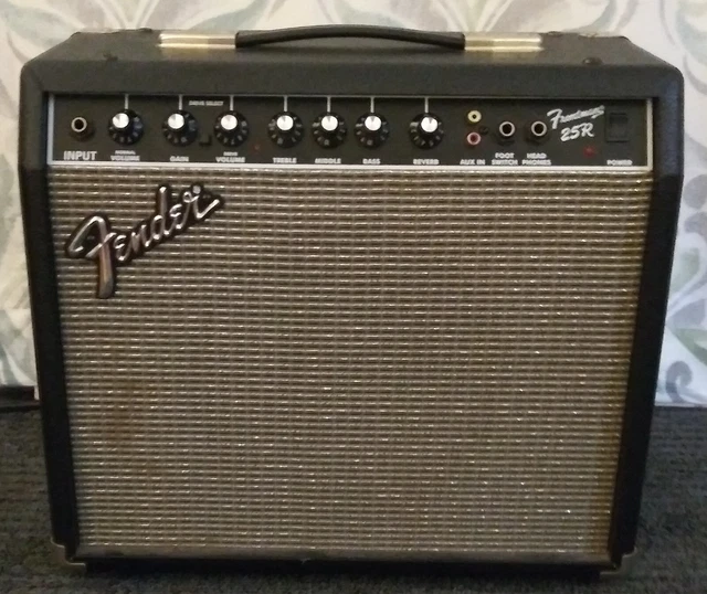 Fender Frontman 25R Combo Amp w/ Reverb - electric guitar Amplifier - Fair Cond. Fender Frontman 25R Combo Amp w/ Reverb - electric guitar Amplifier - Fair Cond.