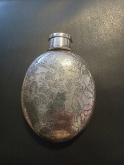Antique Victorian meriden Silver plated Flask with collapsible shot glass