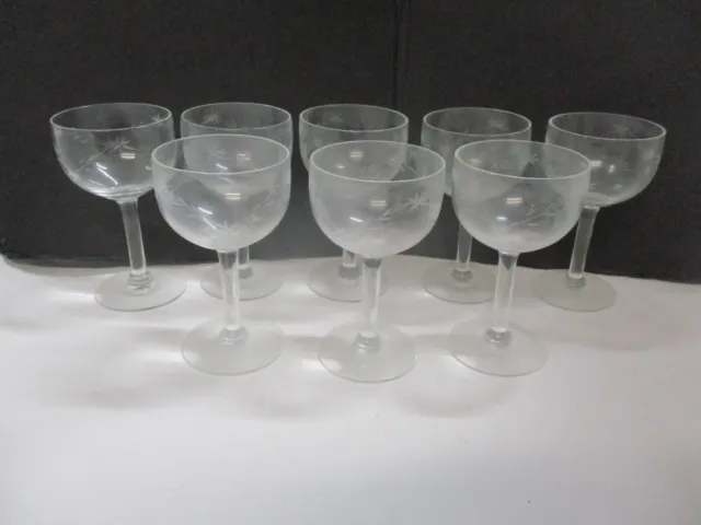 Set of 8 Vintage Etched Glasses Goblets 4.5" Tall