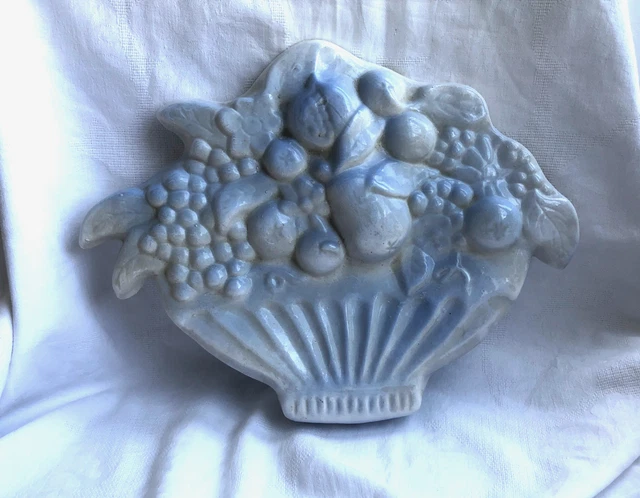 Ancienne Bouquetiere Mural Faience "art tout vent aoustin"