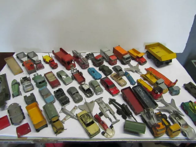 Lote De 50 Coches Miniaturas DINKY Toys Y Otros