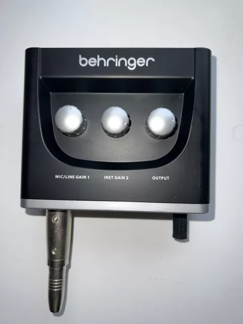 Behringer U-Phoria UM2 2x2 USB Audio Interface 2