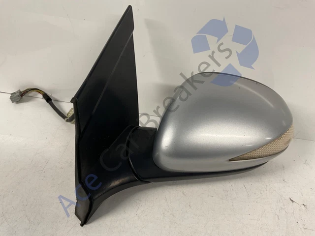 thumbnail interactive-video image 1 of LED Wing Mirror Indicator For Honda Civic Mk8 Hatchback (2005-2012) Passenger Side 1 of 5