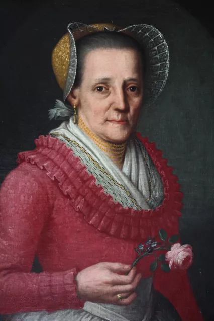 Meisterhaftes Empire-Porträt einer 62-jährigen Dame mit Rosenblüte dat. 1805