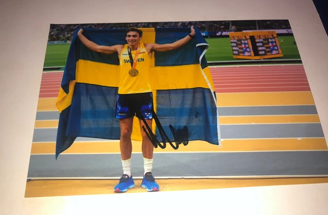 Armand Duplantis firmato (Svezia)