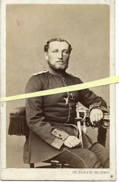 CDV Portrait Bromberg um 1870 - Offz. Karl. Wancke mit Offz. Degen alte Art
