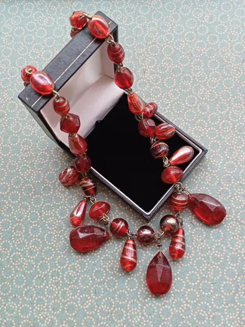 Stunning Heavy Chunky Red Glass & Gold Detailed Teardrop Beaded Necklace