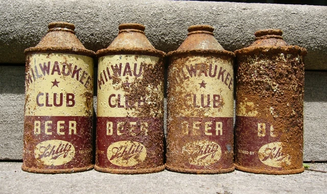 Milwaukee Club Cone Top Cans. 1930's. By Schlitz Milwaukee Wisconsin Beer.