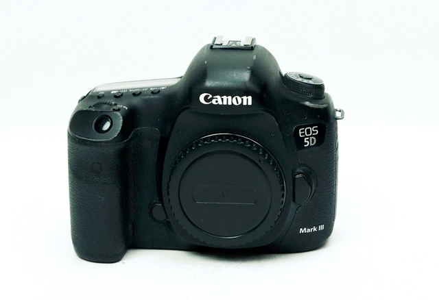 Canon EOS 5D Mark III 22.3 MP Digital SLR Camera