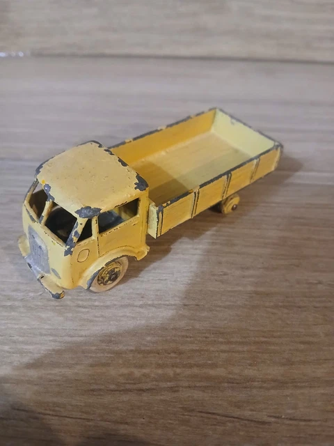 Dinky Toys France 250 - Camion Ford NESTLÉ Publicitaire - 1/50 - Vintage 1950