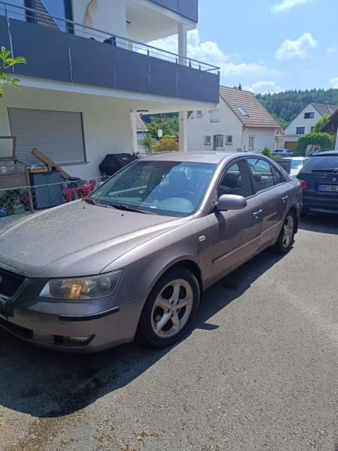 Hyundai Sonata NF 3.3l V6 LPG / Benzin Hyundai Sonata NF 3.3l V6 LPG / Benzin