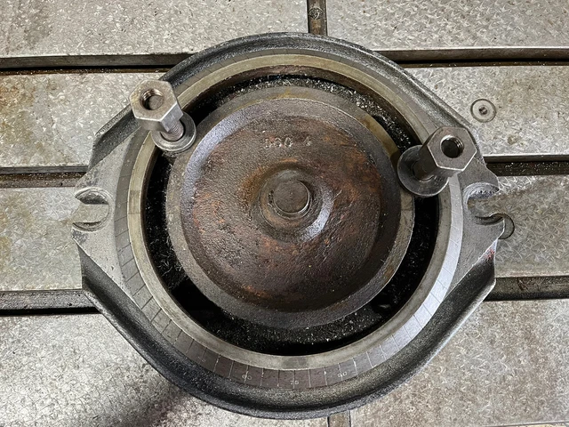 Kurt D60-4 Ca Swivel Base Fits D60,D675 & 688 Kurt Vises Will Not Fit Dx6 Vises Kurt D60-4 Ca Swivel Base Fits D60,D675 & 688 Kurt Vises Will Not Fit Dx6 Vises