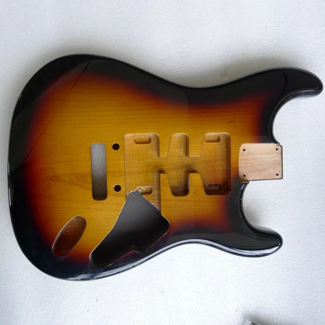 2pcs Centre Joined N American Alder Strat Body HSH Contoured Heel 3TS ≦1.92kg