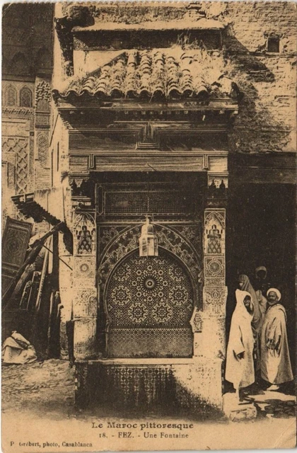 CPA AK MAROC FEZ Une Fontaine (38738)