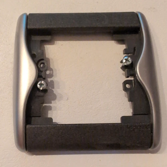 Plaque Legrand SAGANE Xeliomate Chrome - Pour Interrupteur Et Prise, Finition Brillante Et Durable