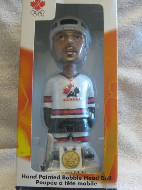 Steve Yzerman Team Canada 2002 Olympic Hockey Bobblehead Bobble Dobbles Steve Yzerman Team Canada 2002 Olympic Hockey Bobblehead Bobble Dobbles