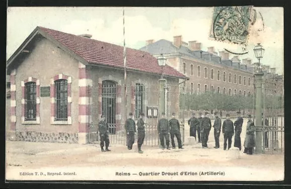 CPA Reims, Quartier Drouet d'Erlin, artillery