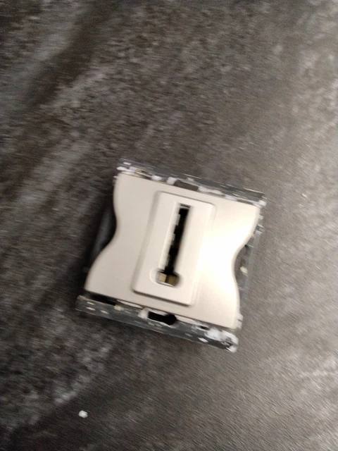 Legrand 087740 - Abbellimento Toma Sagane Xéliomat Alumat