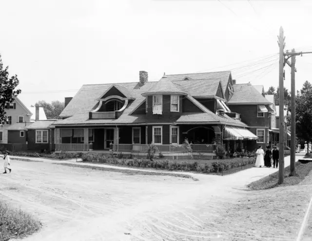 The Inn, Vassar College, Poughkeepsie, NY Old Photo 8.5" x 11" Reprint