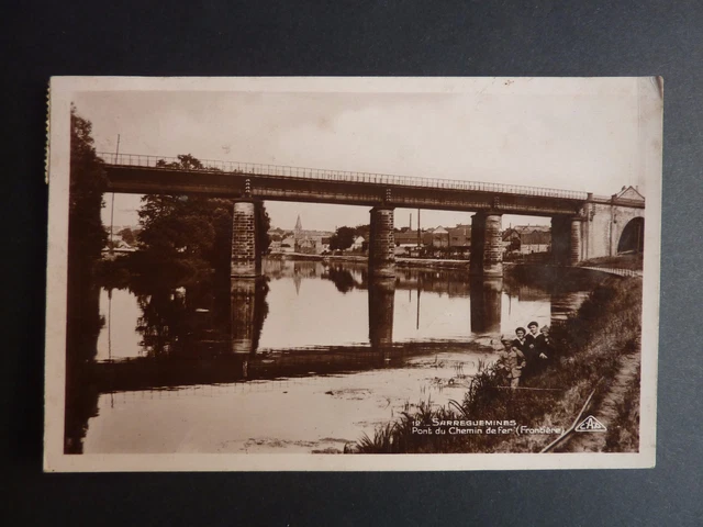 SARREGUEMINES Saargemund Moselle CPA 57 le pont du chemin de fer