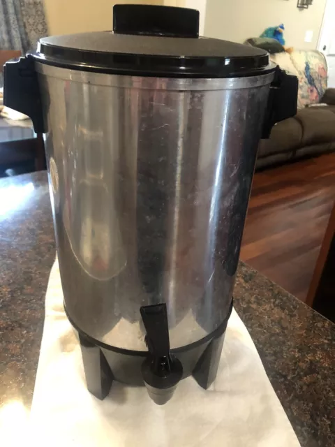 Vintage West Bend Party Perk Coffee Maker Automatic 12-30 Cup Percolator  Clean - Coffee Makers, Facebook Marketplace