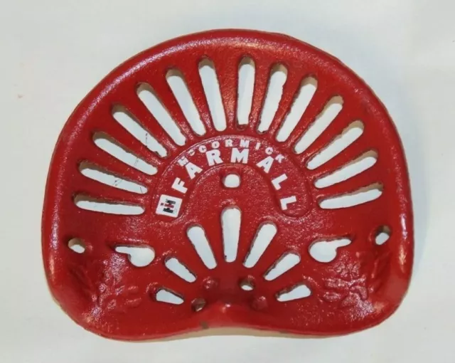 New Vintage Style Mini Farmall Cast Iron Farm Tractor Seat Paperweight 4''