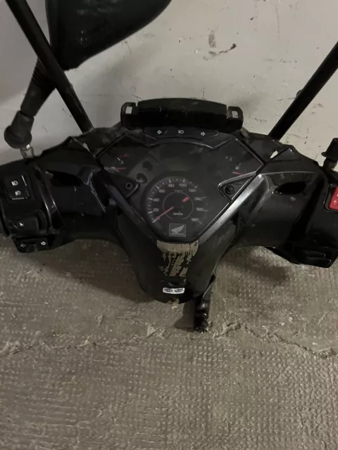 Sterzo Manubrio Contachilometri Completo Come In Fot Honda Sh 300 2011 2014