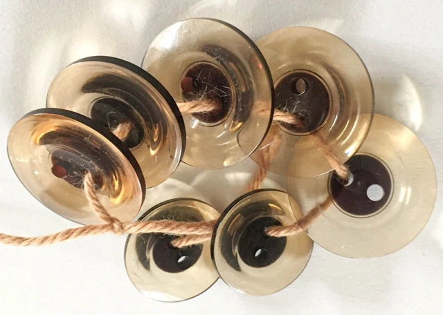 LOT DE 59 boutons anciens de collection EUR 35,00 - FR