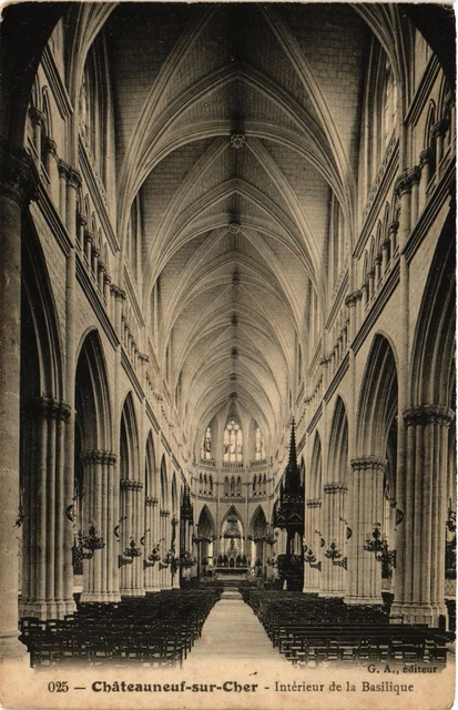 CPA AK CHATEAUNEUF-sur-CHER - Interior of the Basilica (740786)