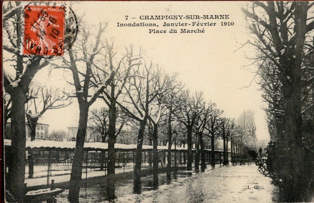 CPA - 94 - CHAMPIGNY - Inondations 1910 - Place du Marché