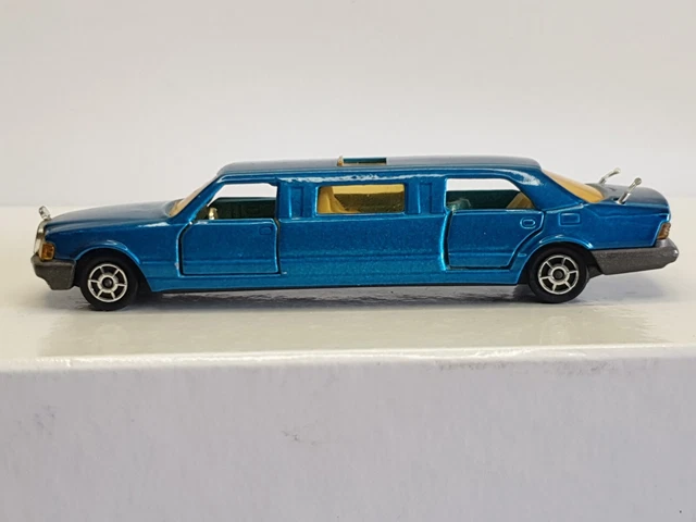 Majorette Limousine Mercedes n°326