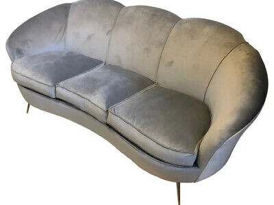 Gio Ponti Style mid-Century Modern Brass And Velvet Curved Sofa, About 1950