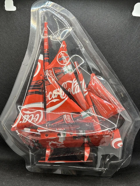 COCA COLA Barca A Vela Da Lattina pubblicitaria Coca Cola Cannette
