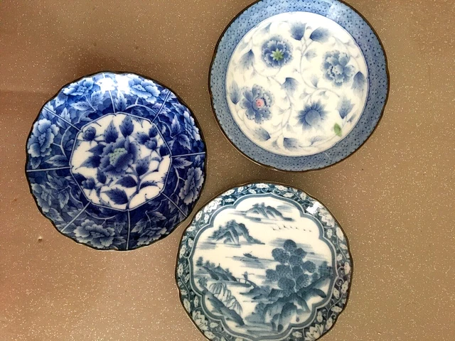 LOT DE 5 anciennes assiettes creuses en porcelaine Allemande Kahla EUR