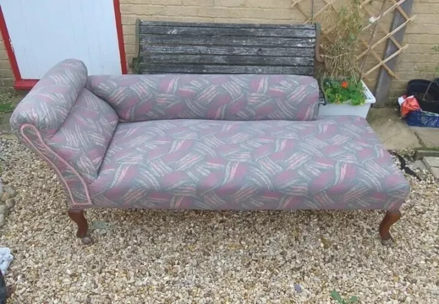 Antique Chaise Longue