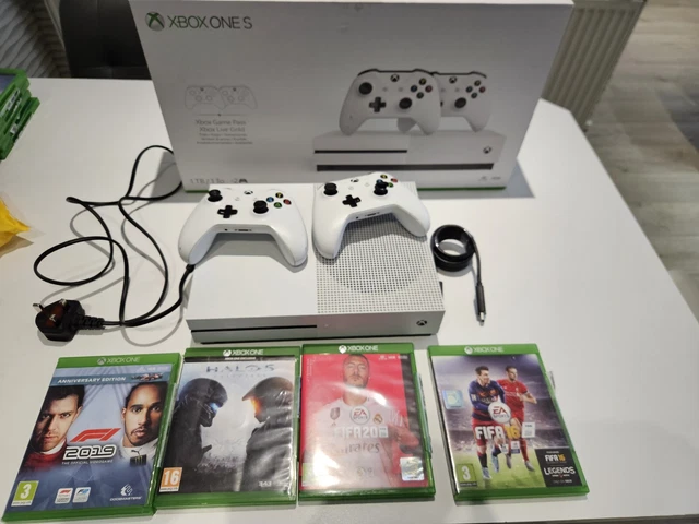 XBOX ONE S 1TB Boxed Bundle 2 X Controller 4 Games. Tested. 4K