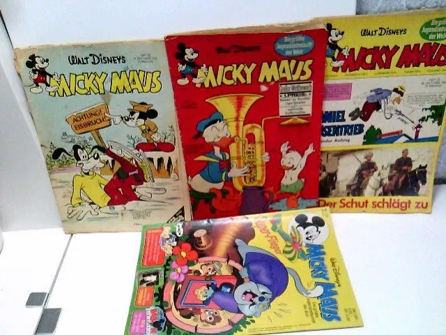 Konvolut bestehend aus 4 Heften , zum Thema:  Micky Maus Die größte Jugendzeitsc