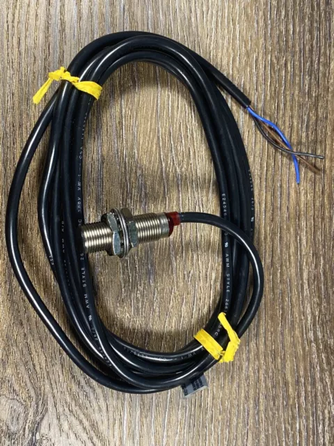 New Allen Bradley 872C-DH3NP12-E2 Ser C Proximity Sensor 3-Wire 3MM Short Barrel