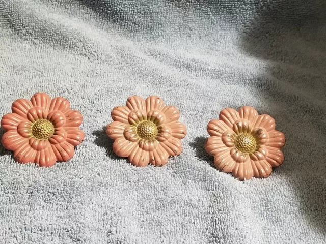 Lot 2 Vintage Drapery Curtain Tie Back Metal Flower Push Pin Pink Gold brad