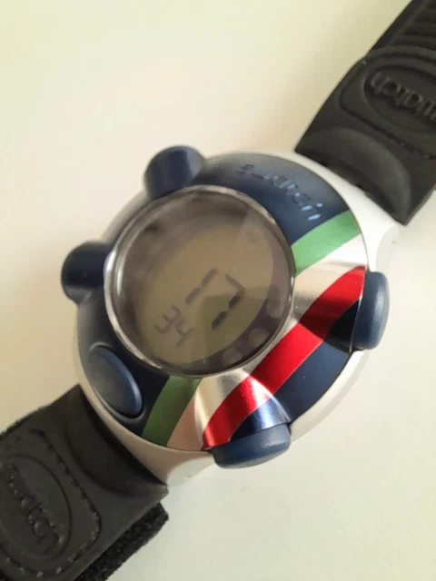 Swatch : Numérique " Vague " Spécial " Italia " YQS1003 Neuf / Top Rareté