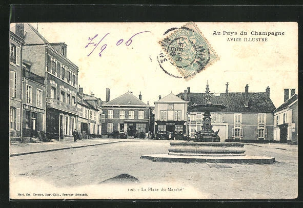 CPA Avize, Fountain on the Place du Marche 1906