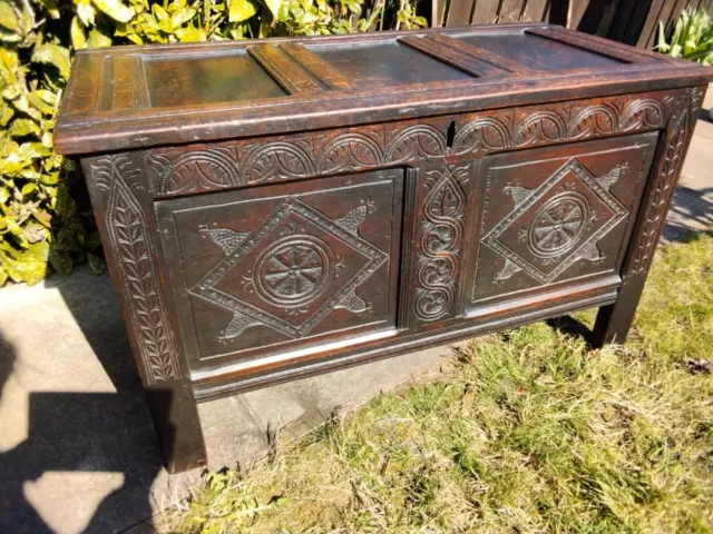 ANTIQUE LARGE CARVED OAK 17th/18th CENTURY PANELLED COFFER TRUNK CHEST