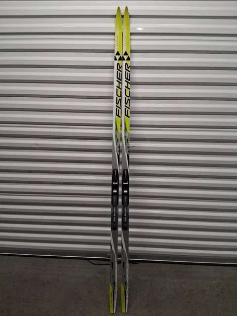 Skis, Skiing, Snowboarding & Snowshoeing, Winter Sports, Sporting