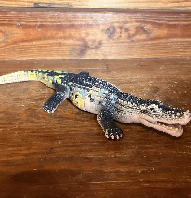 1995 Carnegie Safari Ltd 10" Prehistoric DEINOSUCHUS Crocodile Alligator Figure